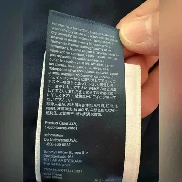 Tommy Hilfiger Navy Blue Parka with Faux Fur Hood Size Large - Picture 13 of 13